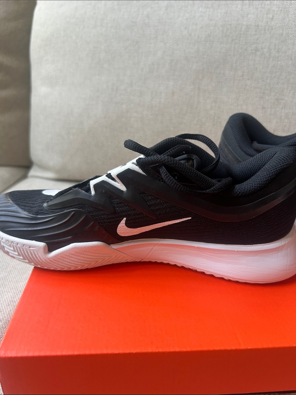 Nike Vapor Pro Women’s Black and White soft court tennis shoes size 8 new - Picture 6 of 8